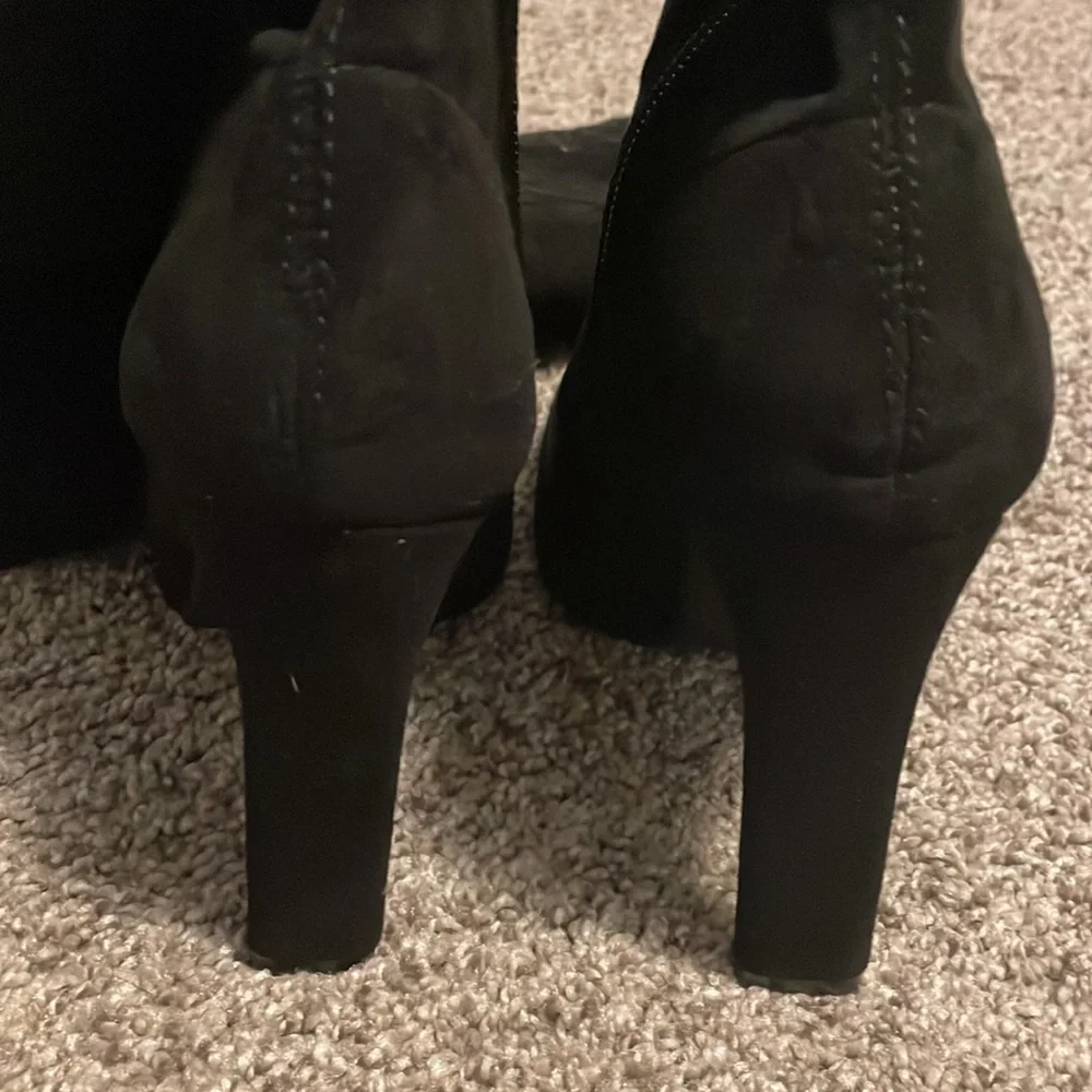 Miss Lola Knee-High Boots - Picture 5 of 5